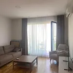 Escape Residence 29